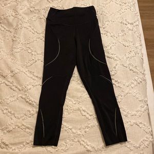 Lululemon Base Pace High-Rise Reflective Tight 25"